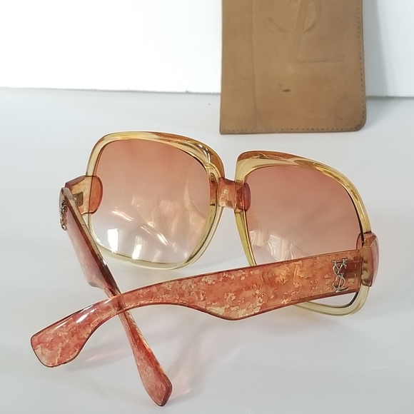Extra pics for VINTAGE YVES SAINT LAURENT YSL PARIS 1970's OVERSIZED SUNGLASSES - Picture 5 of 16